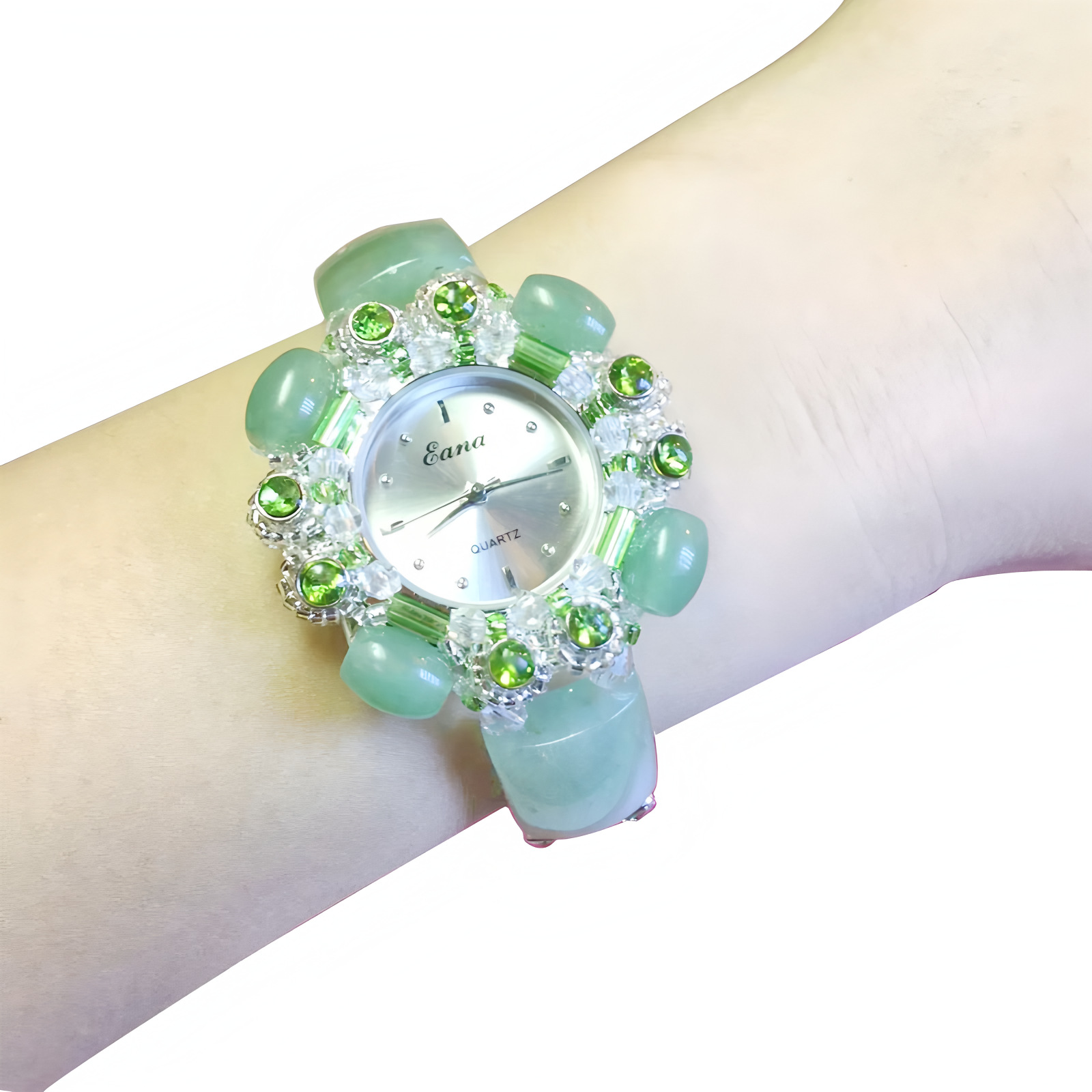 ساعة يد فاخرة من اليشم الأخضر  - مراجعة Jewelry Like Watches وسعره