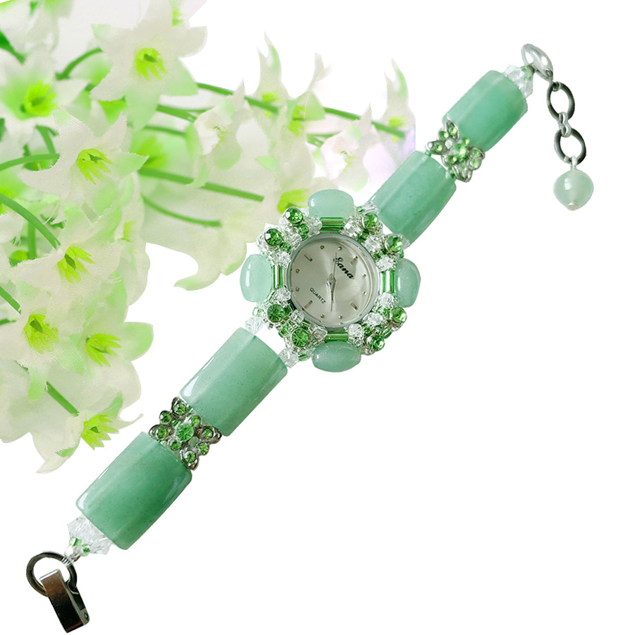 ساعة يد فاخرة من اليشم الأخضر  - مراجعة Jewelry Like Watches وسعره