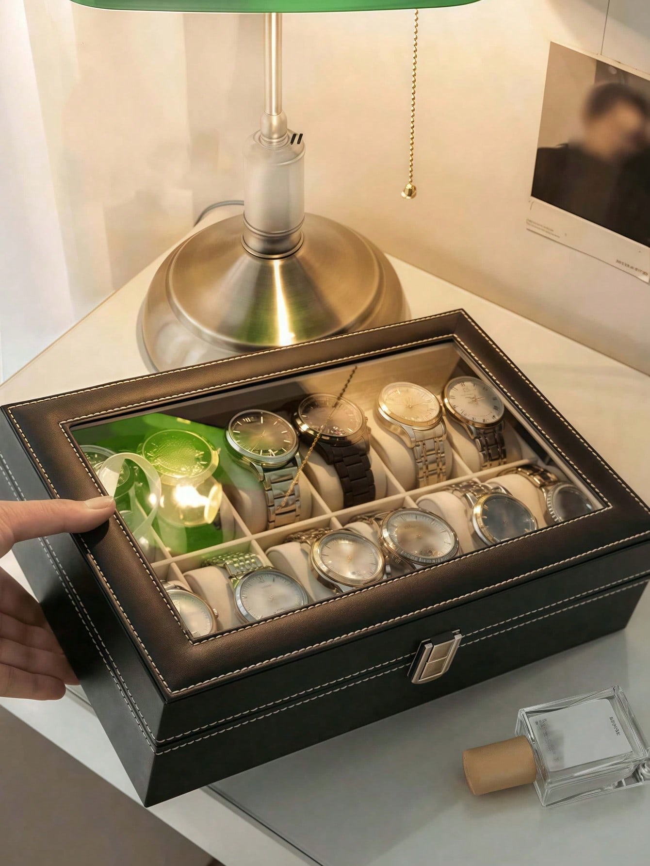 صندوق ساعات جلدي مع قفل، علبة  - مراجعة Jewelry Box With Watches وسعره